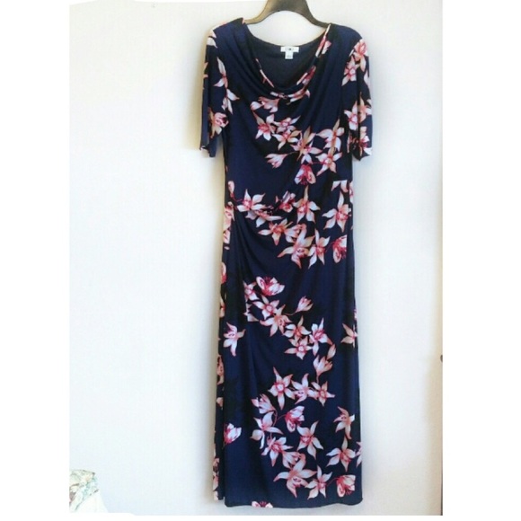 Cato Dresses & Skirts - Cato floral maxi dress🤩